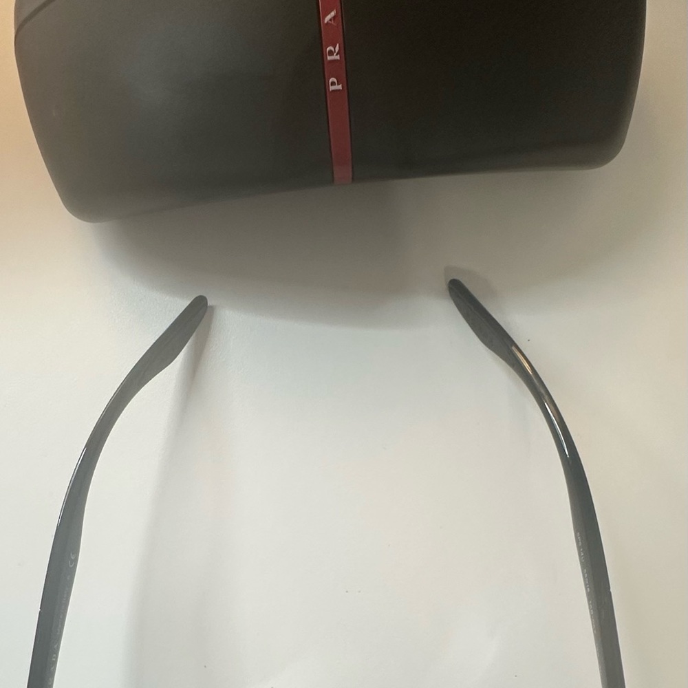 Prada Black Sunglasses with Case - NWOT - Picture 5 of 8